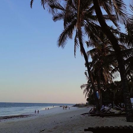 Tiwi Beach Resort & Spa Mombasa Esterno foto